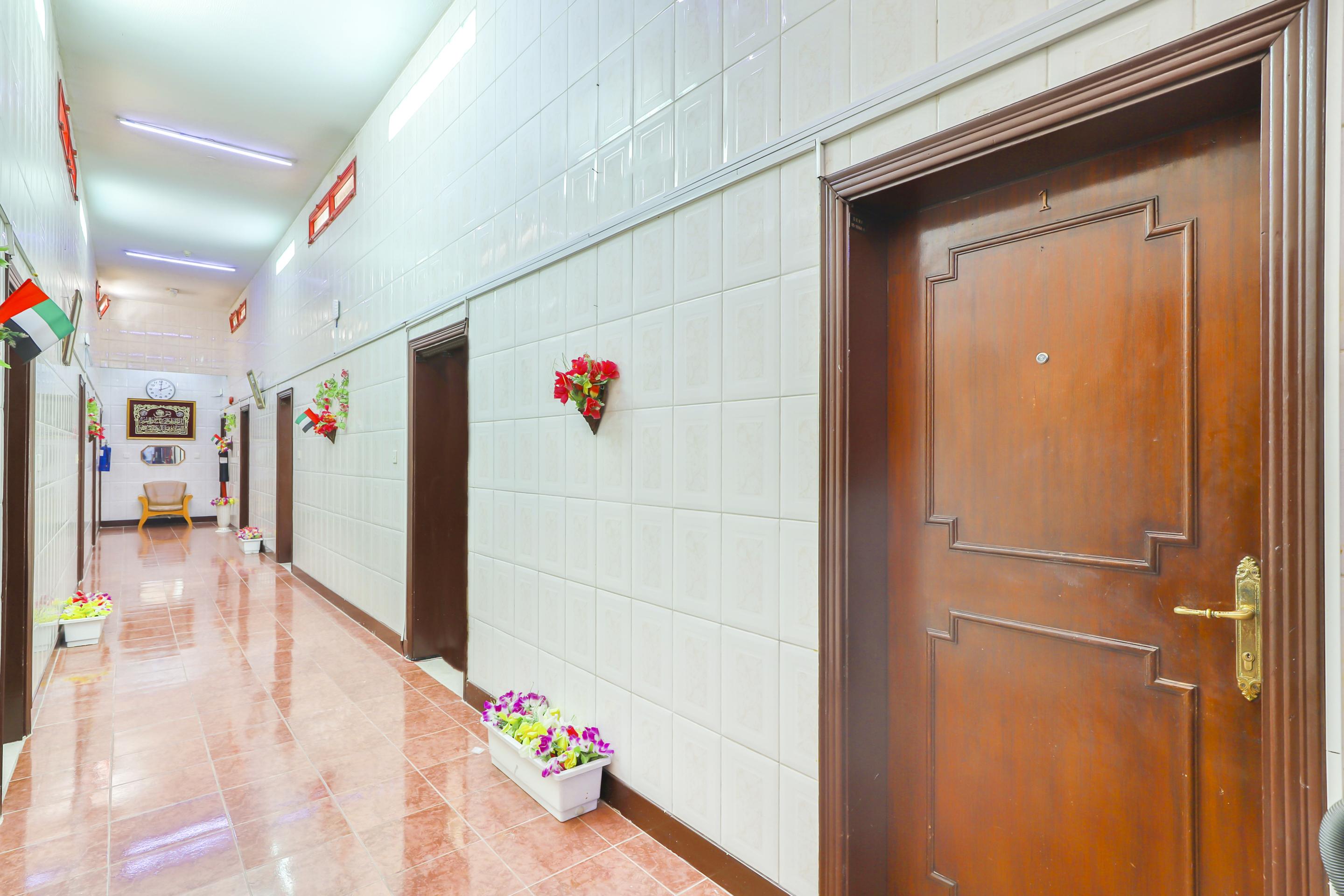 Oyo 393 Al Wehda Hotel Dubai Luaran gambar
